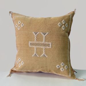 כרית סברה צהבהבה