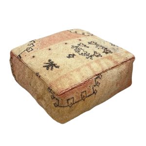 פוף צמר מרוקאי מעוטר