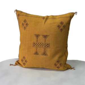 כרית סברה צהבהבה