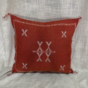 כרית סברה אדומה