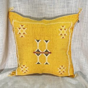 כרית סברה חרדל עיטורים