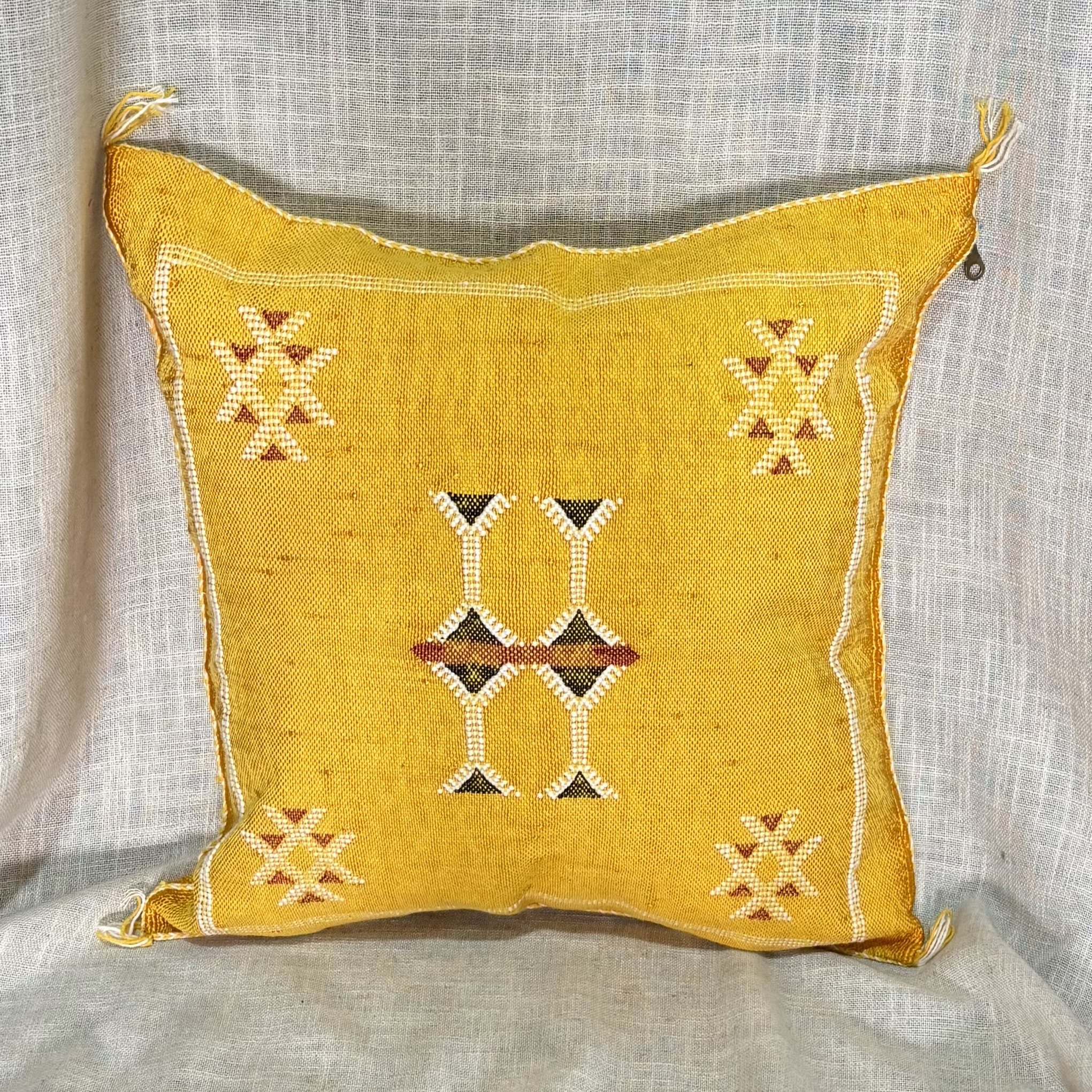 כרית סברה חרדל עיטורים